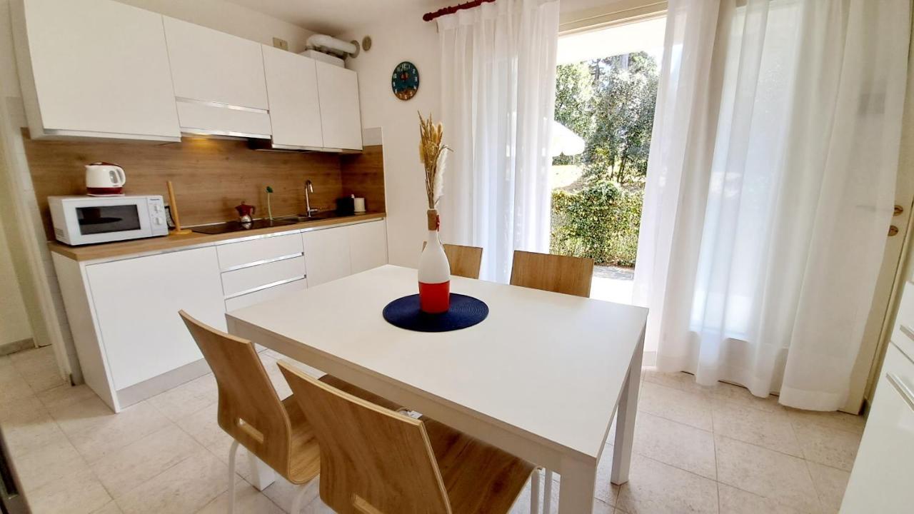Villa Barbara Fra I Pini 리그나노 사비아도로 외부 사진