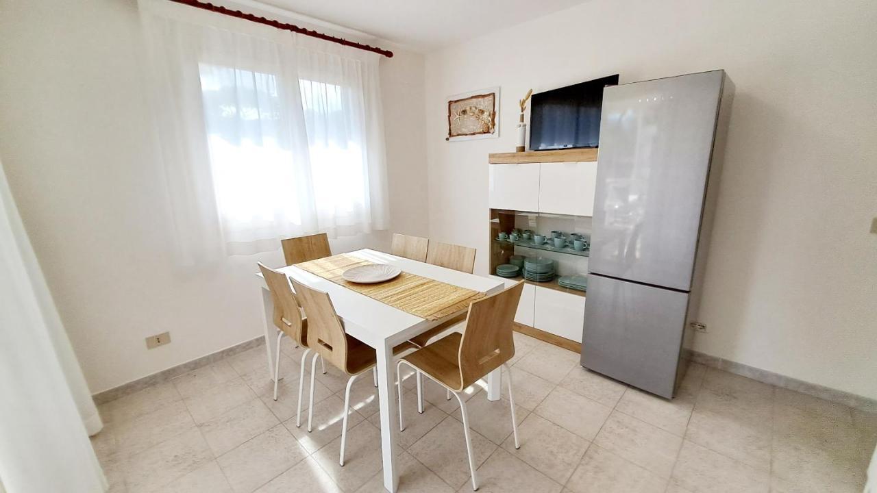 Villa Barbara Fra I Pini 리그나노 사비아도로 외부 사진