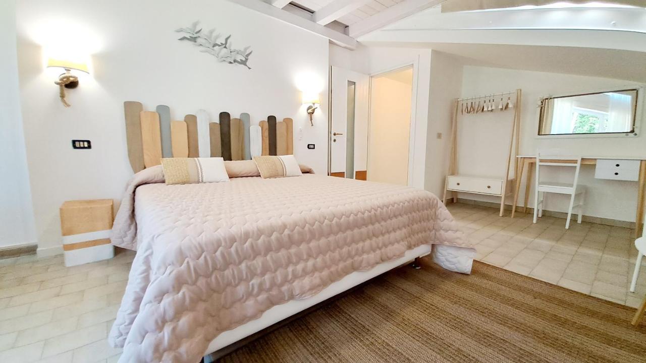 Villa Barbara Fra I Pini 리그나노 사비아도로 외부 사진